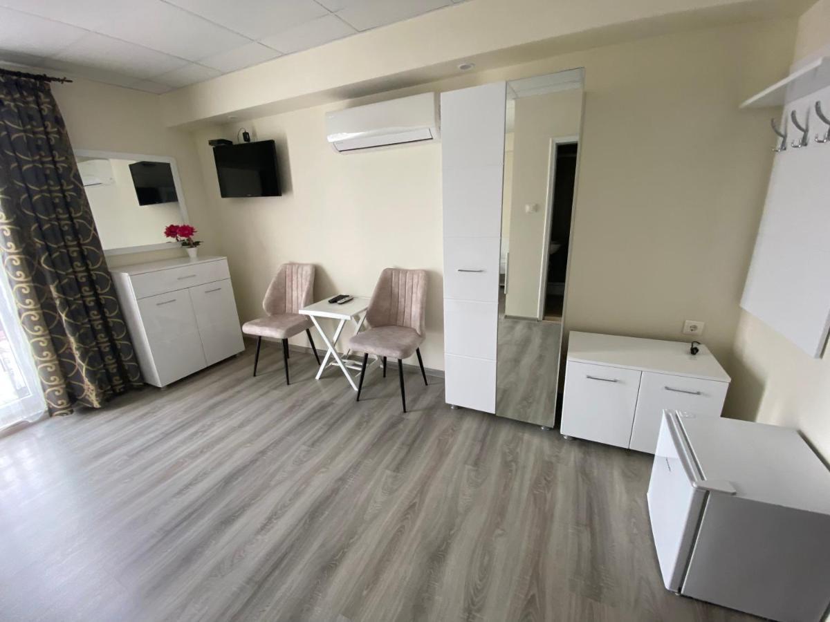 Комплекс Окей Hostel Σούμεν Εξωτερικό φωτογραφία